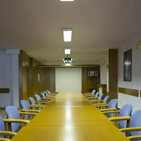 Atrium Hotel 3*