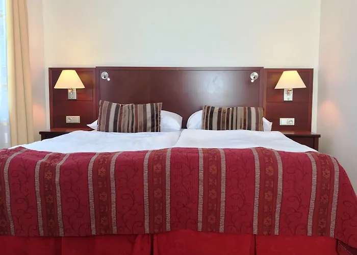 Atrium Hotel
