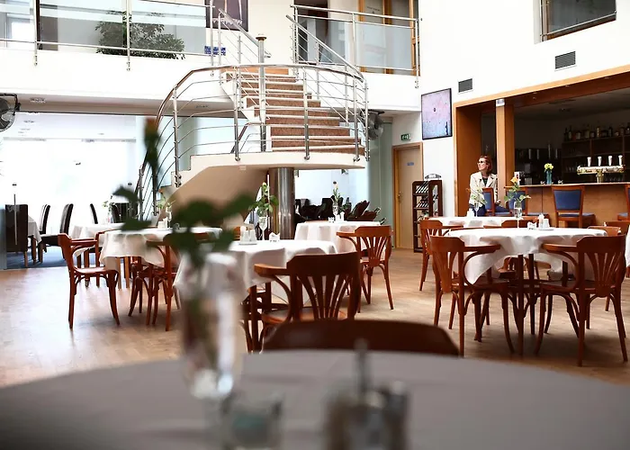 Hotel Atrium 3*